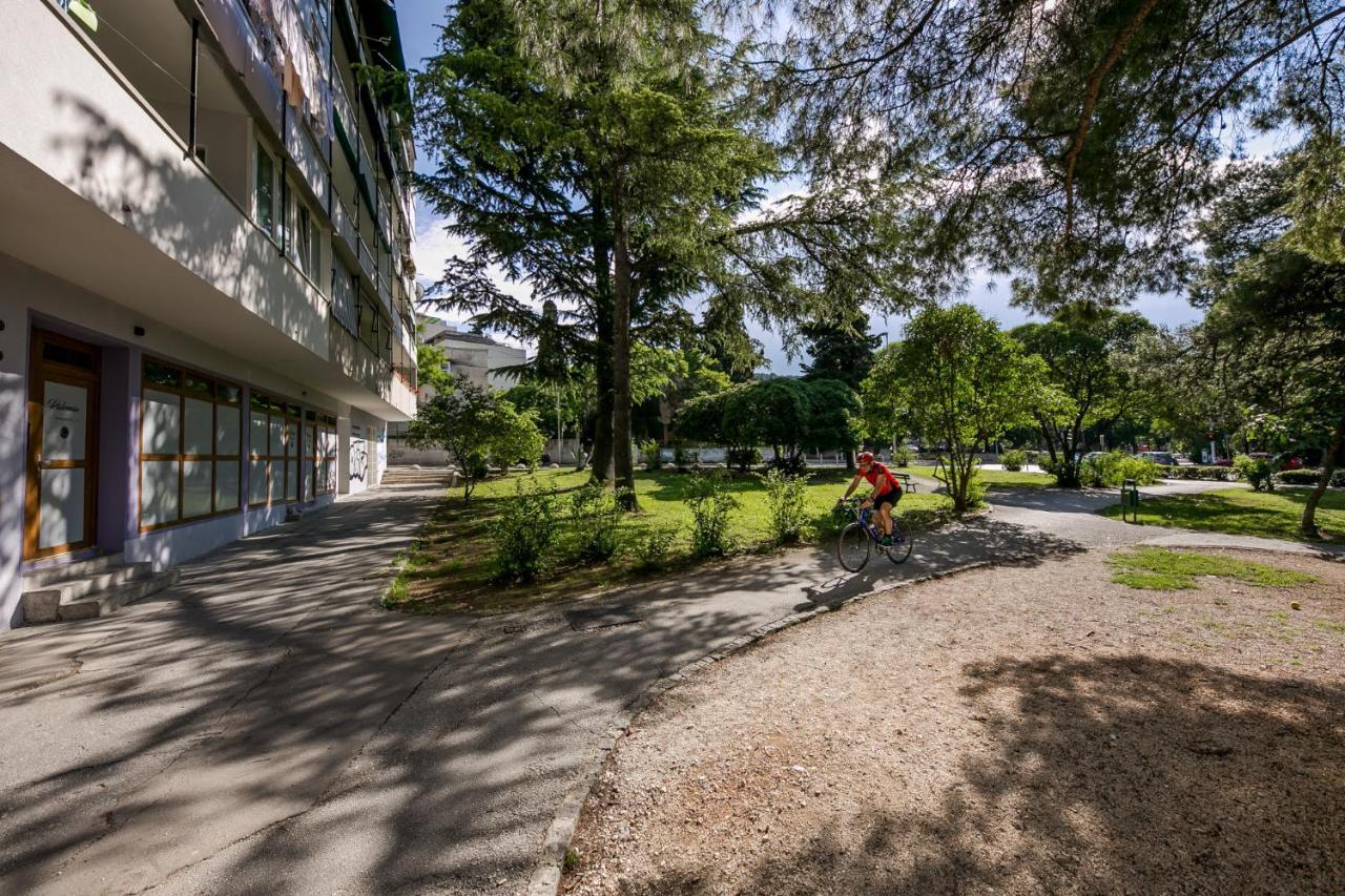 Palomia C Apartment Split Exterior photo